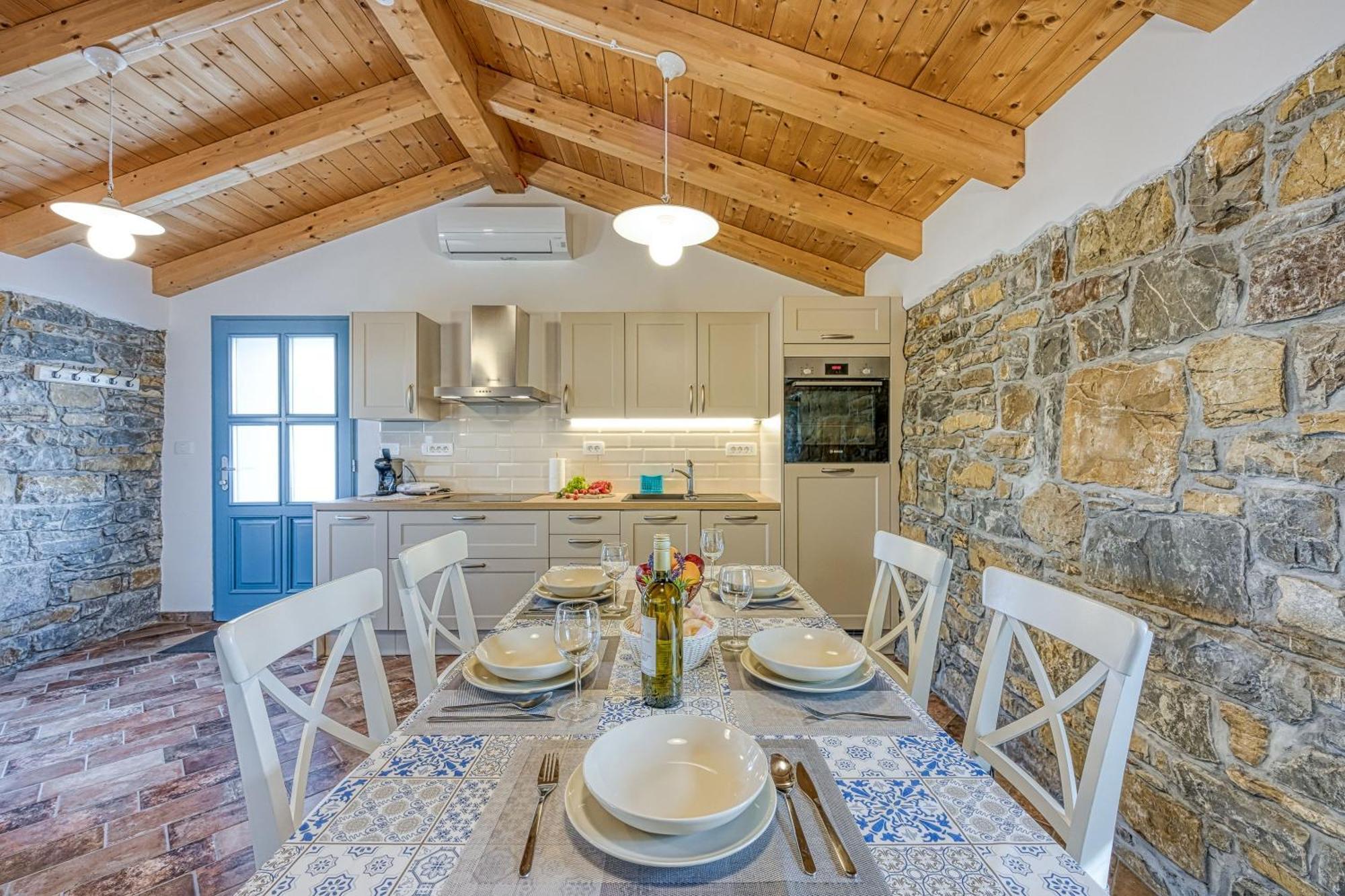 شقة Istrian Casa Pr Marici Pobegi المظهر الخارجي الصورة