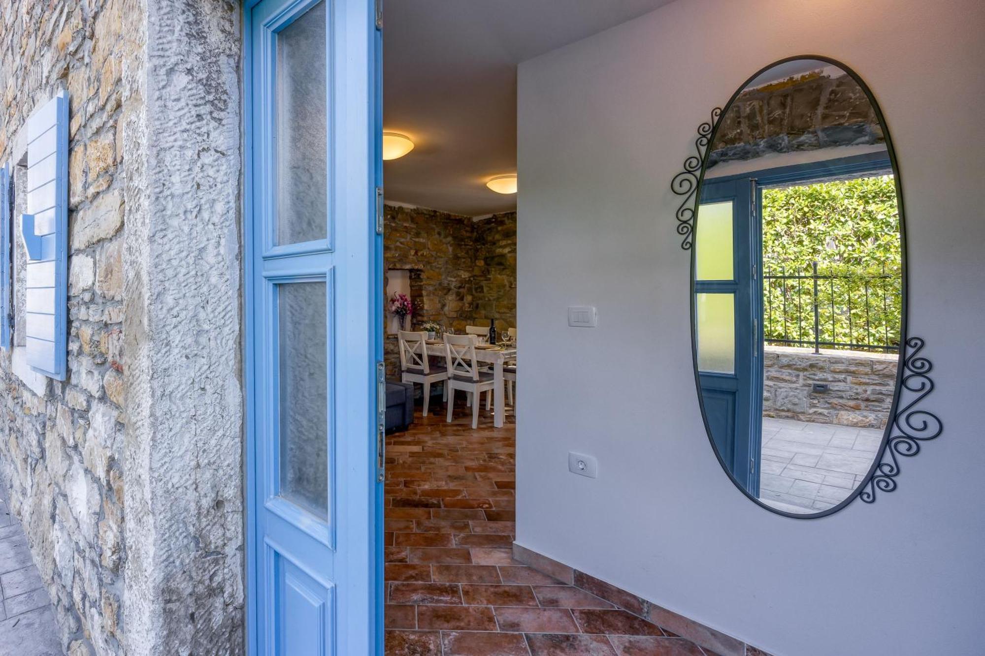 شقة Istrian Casa Pr Marici Pobegi المظهر الخارجي الصورة