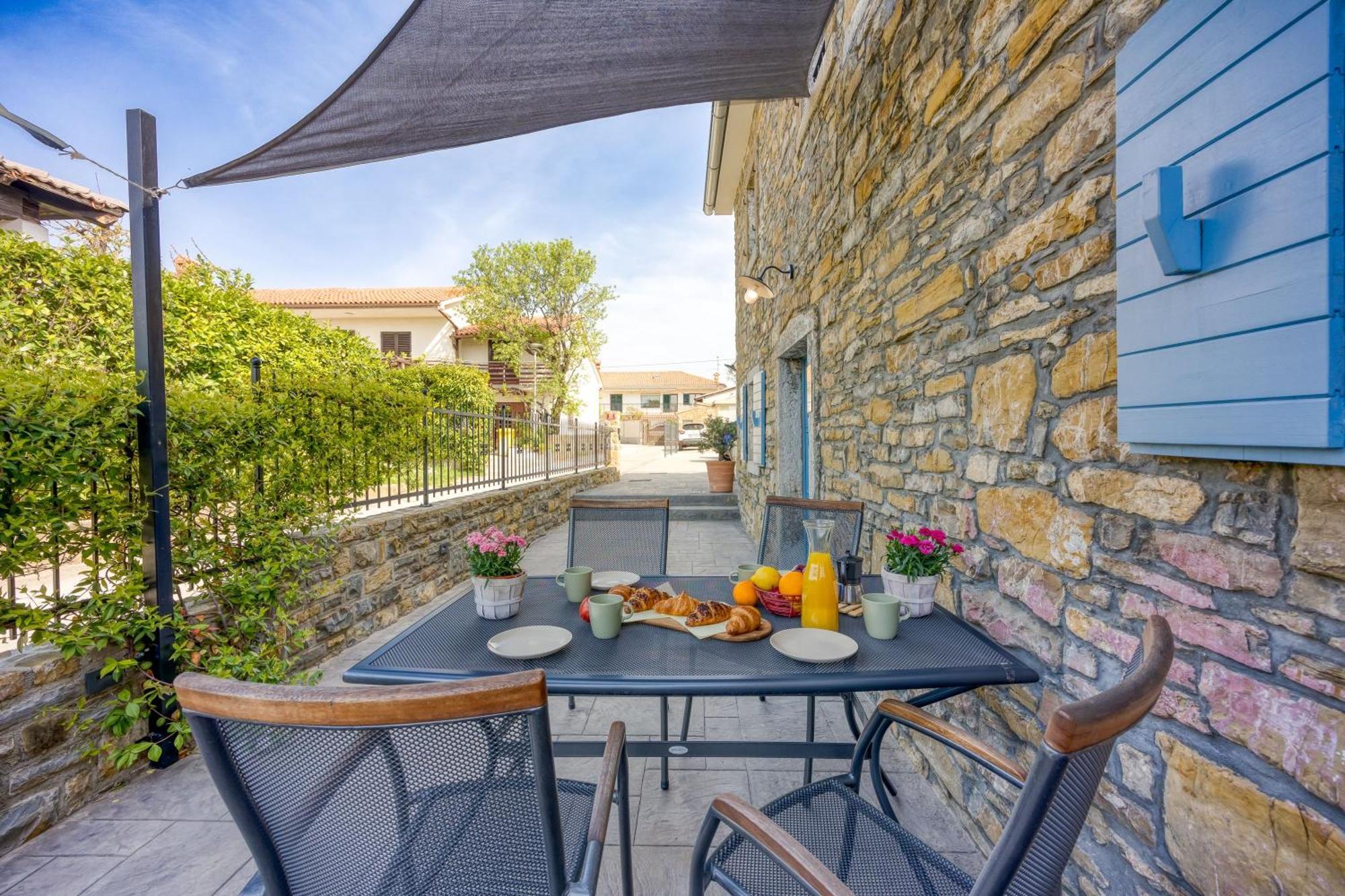 شقة Istrian Casa Pr Marici Pobegi المظهر الخارجي الصورة