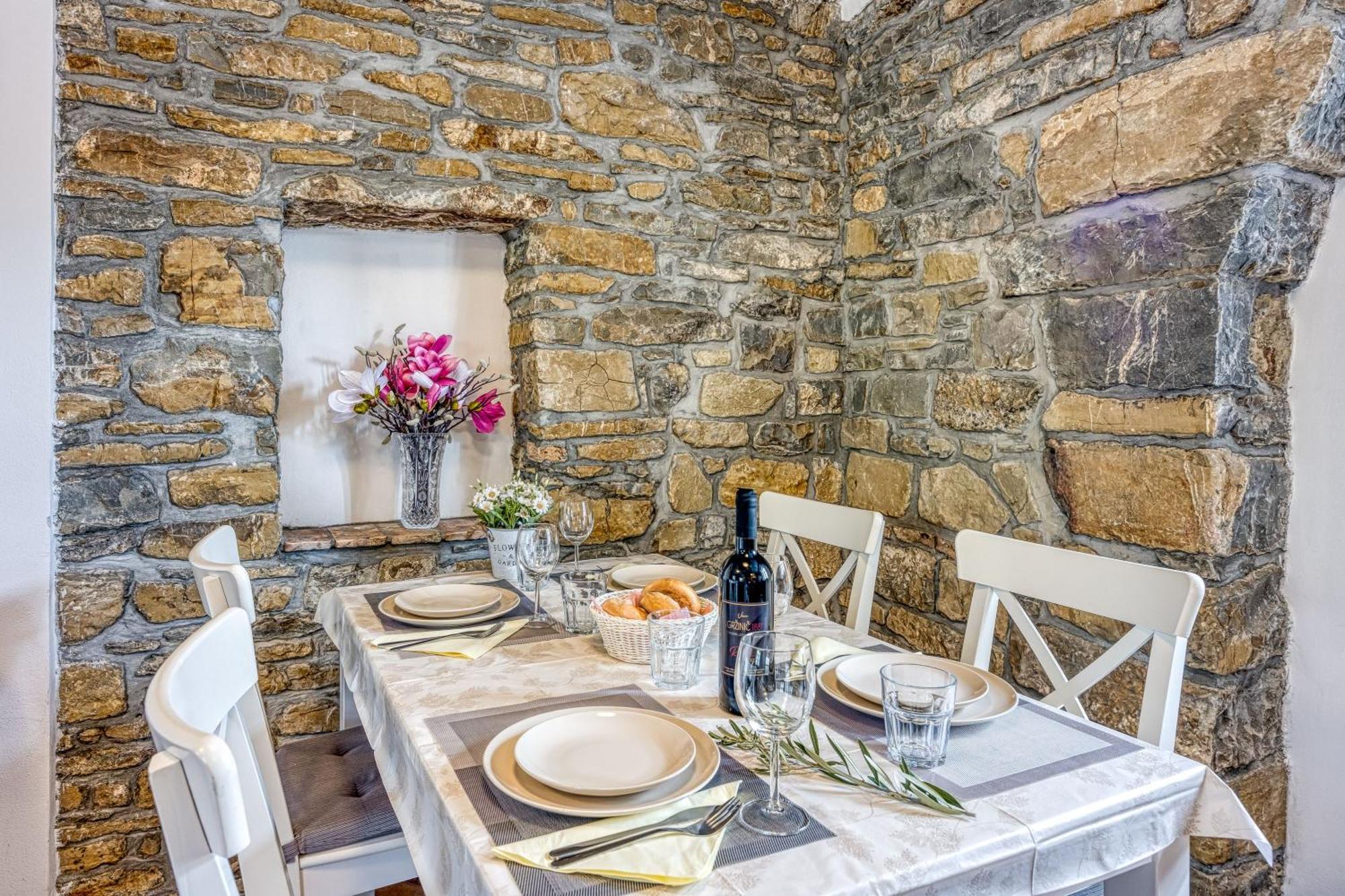 شقة Istrian Casa Pr Marici Pobegi المظهر الخارجي الصورة