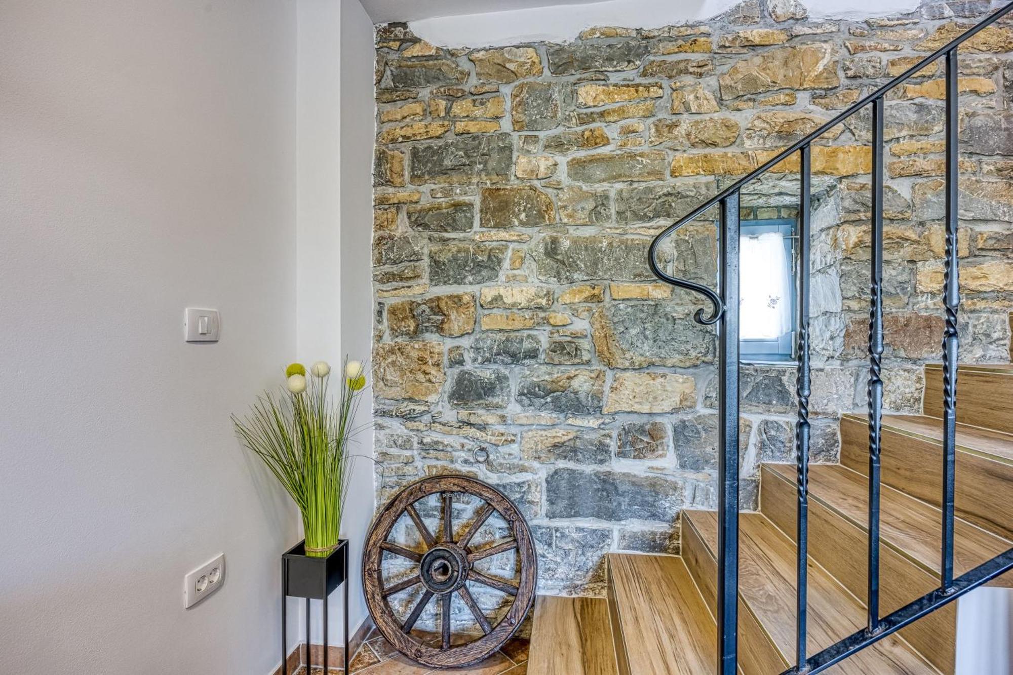 شقة Istrian Casa Pr Marici Pobegi المظهر الخارجي الصورة