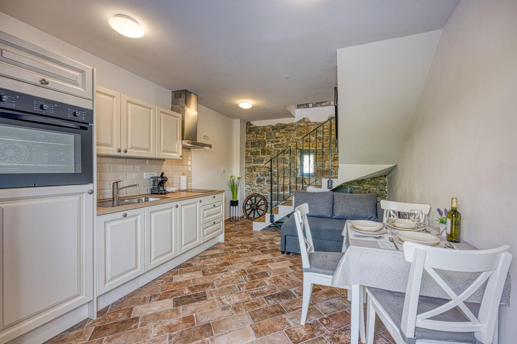 شقة Istrian Casa Pr Marici Pobegi المظهر الخارجي الصورة